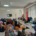 BAĞIMLILIKLA MÜCADELEDE AİLENİN ROLÜ KONFERANSI DÜZENLENDİ